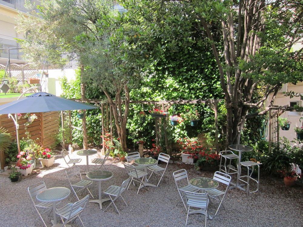 Brit Hotel Colbert Juan-les-Pins Exterior photo